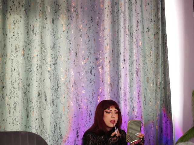 BlairLevine's BongaCams show and profile