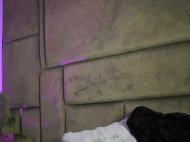 BlairLevine's BongaCams show and profile