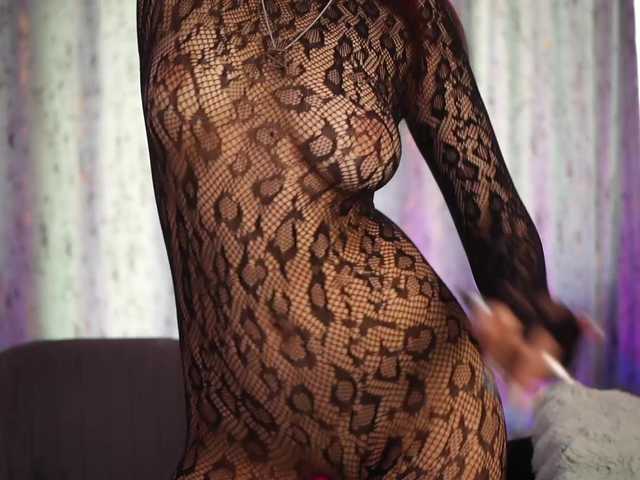 BlairLevine's BongaCams show and profile