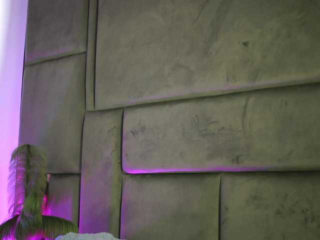 BlairLevine's BongaCams show and profile