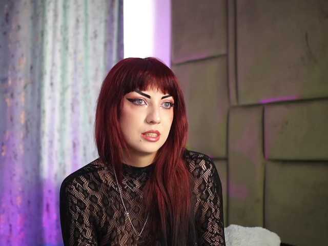 BlairLevine's BongaCams show and profile