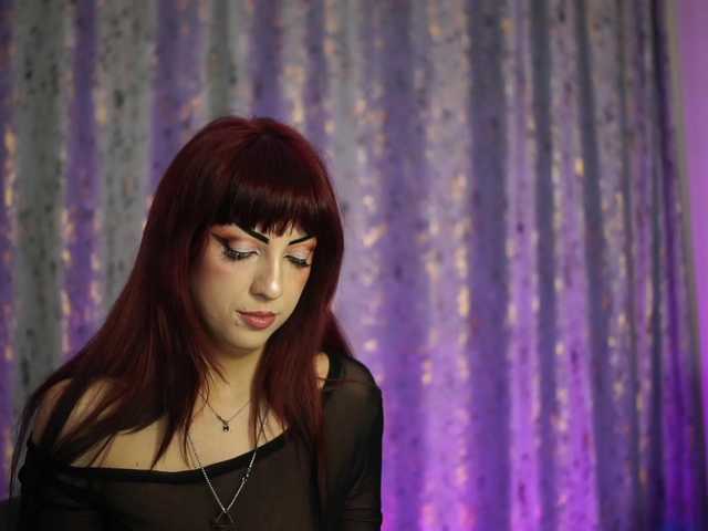 BlairLevine's BongaCams show and profile