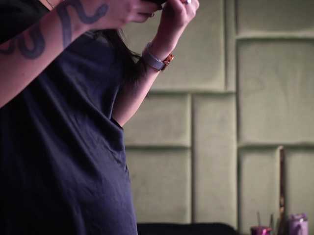 BlairLevine's BongaCams show and profile