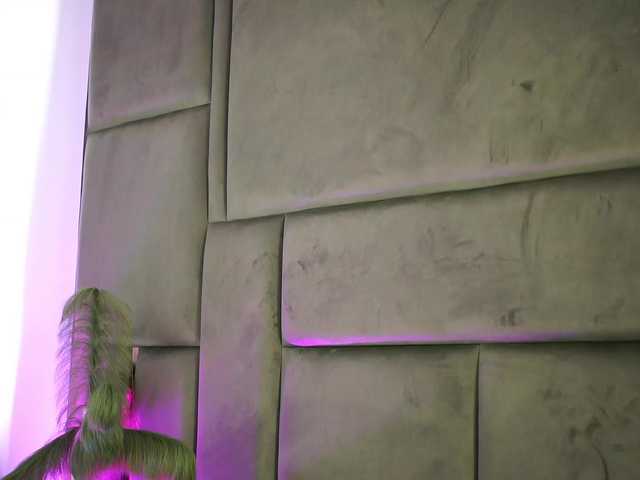 BlairLevine's BongaCams show and profile