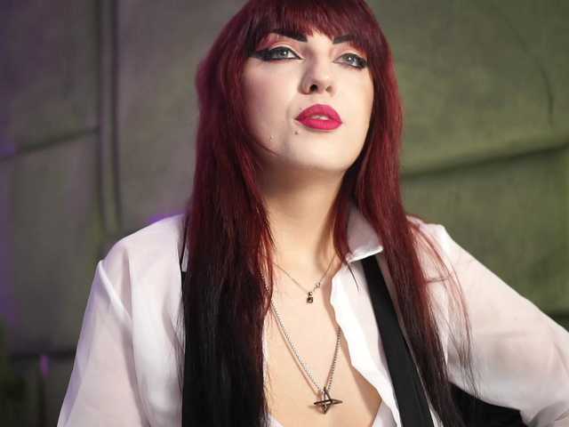 BlairLevine's BongaCams show and profile