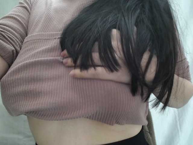 SalaChan's BongaCams show and profile