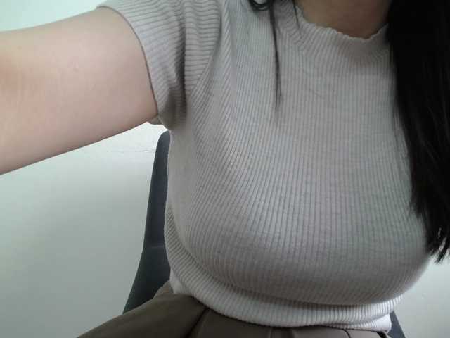 SalaChan's BongaCams show and profile