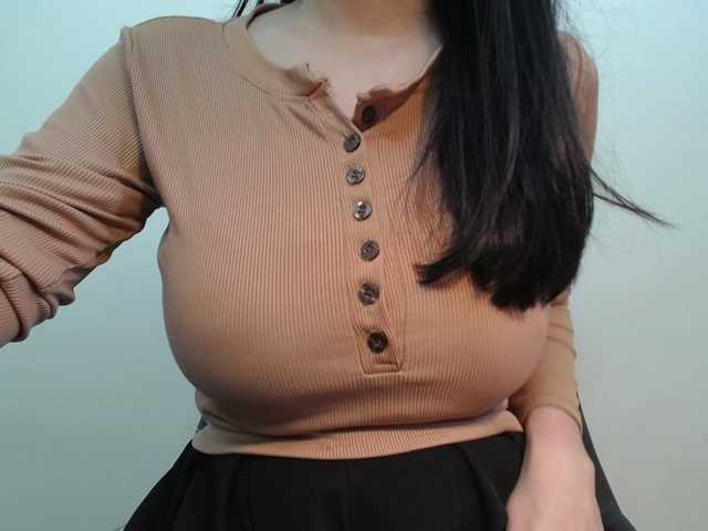 SalaChan's BongaCams show and profile