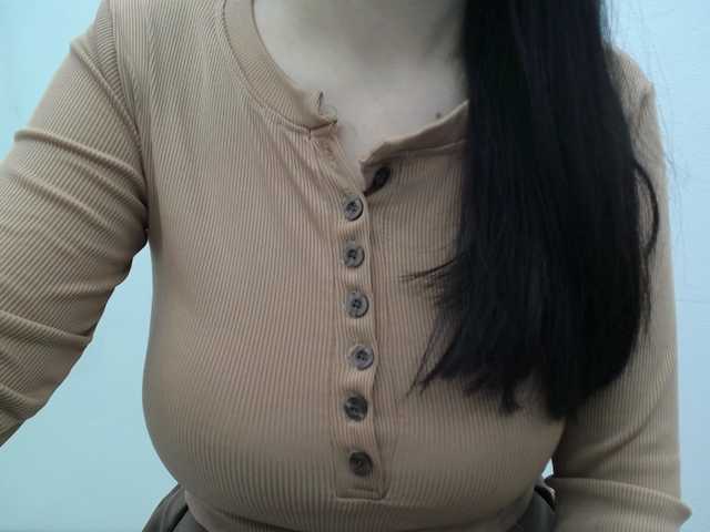 SalaChan's BongaCams show and profile