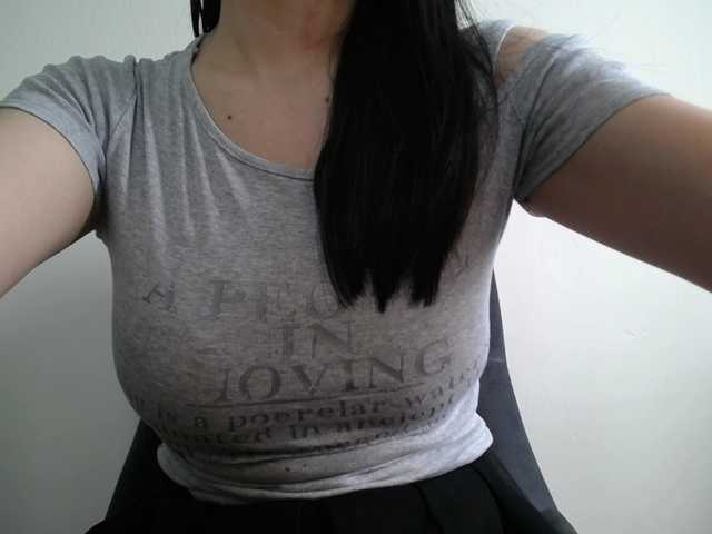 SalaChan's BongaCams show and profile