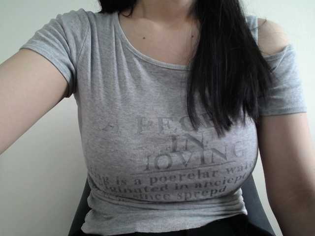 SalaChan's BongaCams show and profile