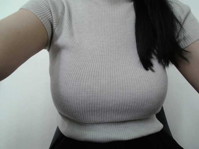 SalaChan's BongaCams show and profile