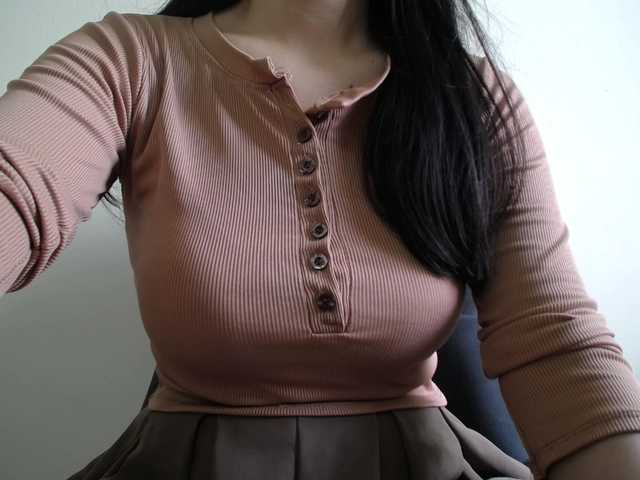 SalaChan live cam profile