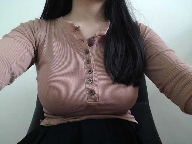 SalaChan's BongaCams show and profile