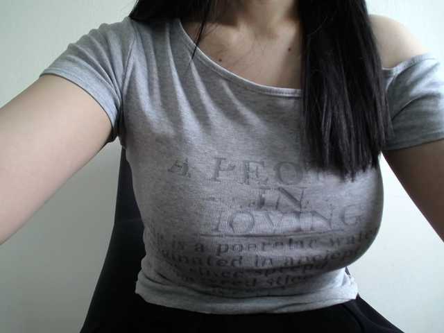 SalaChan's BongaCams show and profile