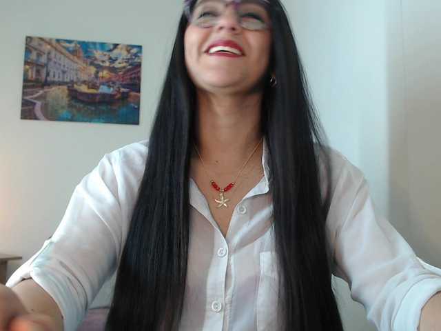 julietarossi's BongaCams show and profile