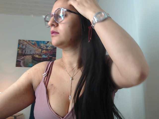 julietarossi's BongaCams show and profile