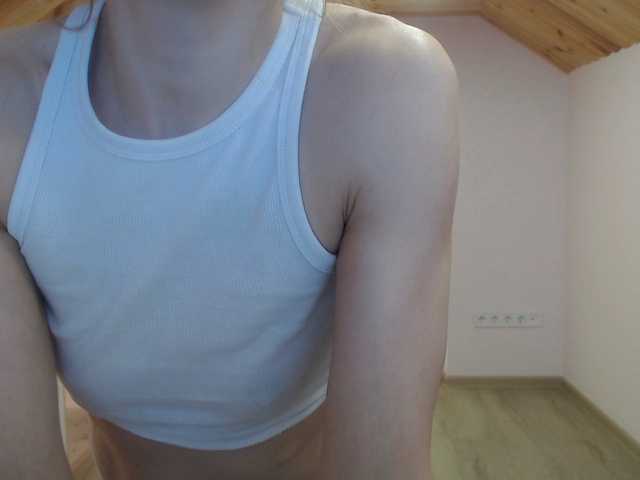 milusea – webcam model profile photo