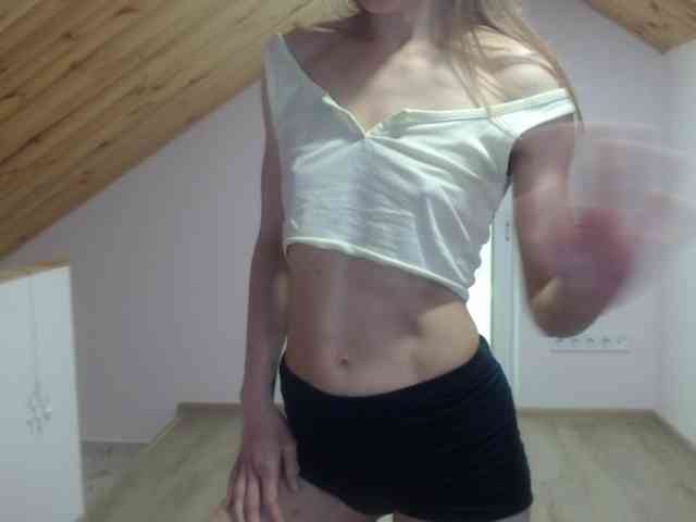 milusea Live Webcam on BongaCams