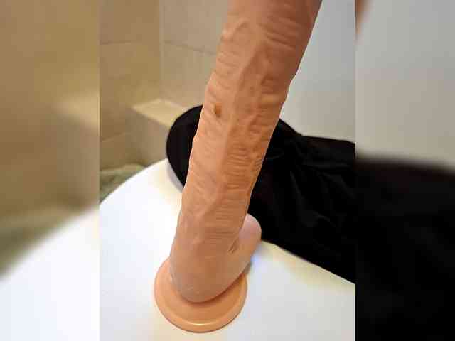 Fernan2latino Live Webcam on BongaCams