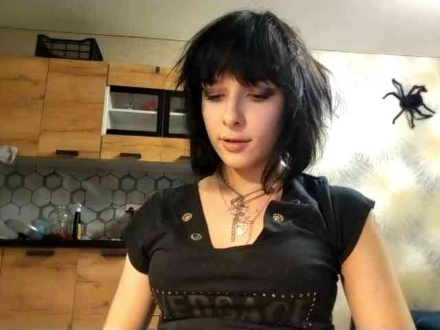 FreidaKozubal webcam