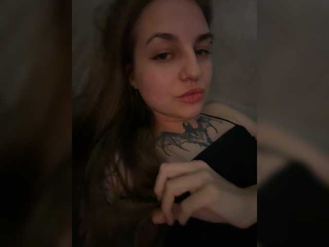 KrisVXN0's BongaCams show and profile
