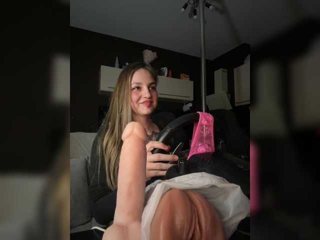 KrisVXN0's BongaCams show and profile