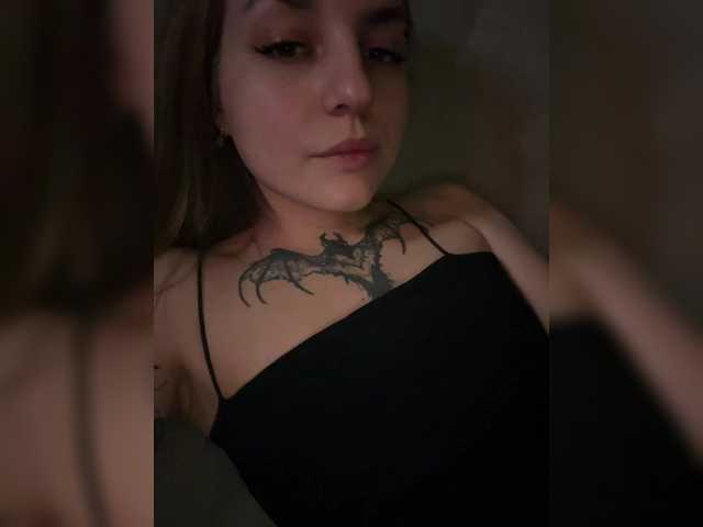 эросцена KrisVXN0