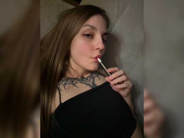 KrisVXN0's BongaCams show and profile