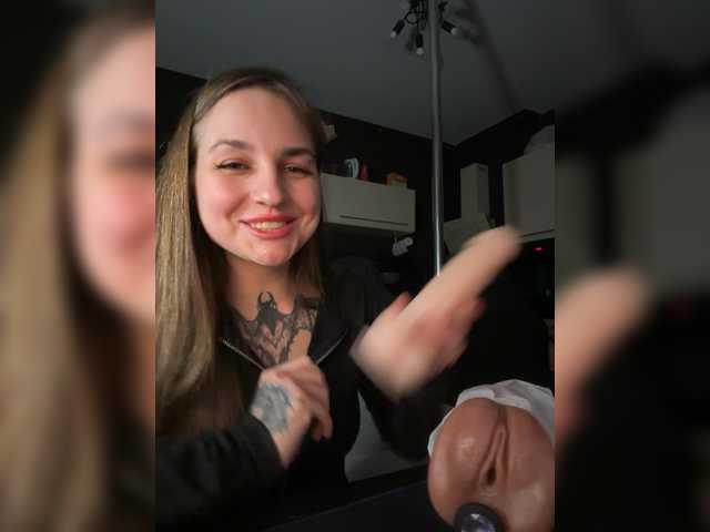 KrisVXN0's BongaCams show and profile