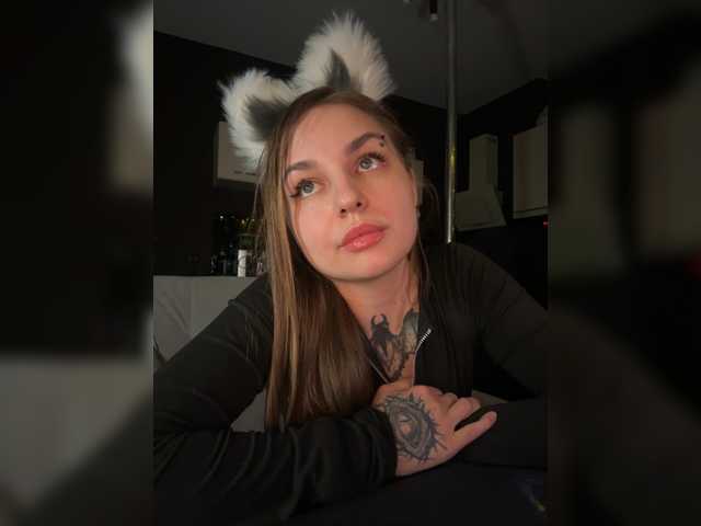 KrisVXN0's BongaCams show and profile