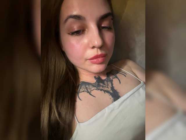 KrisVXN0's BongaCams show and profile