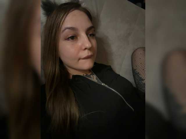 KrisVXN0's BongaCams show and profile