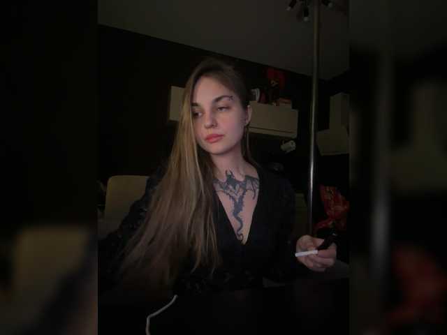 KrisVXN0's BongaCams show and profile