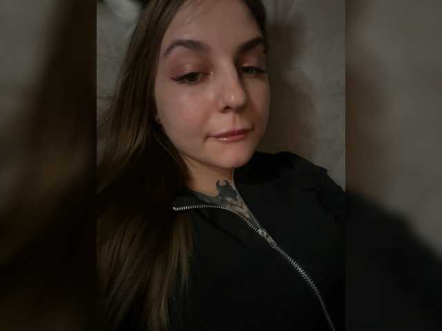 KrisVXN0's BongaCams show and profile