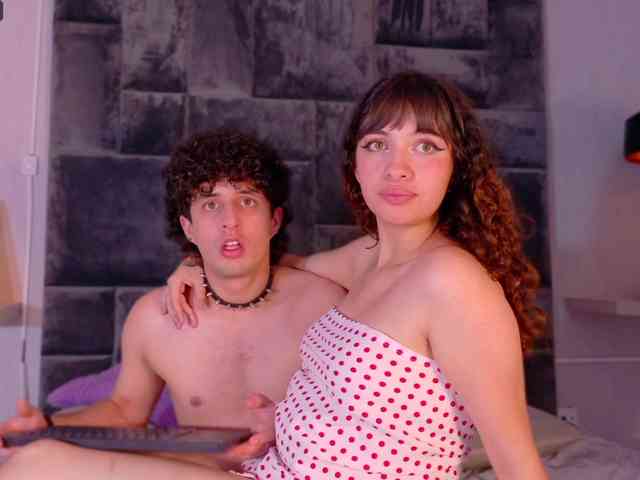 alesia-and-damian webcam