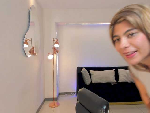 Emily Armstrong (EmilyArmstrong)