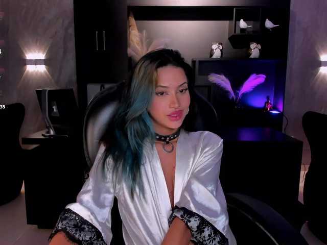 KayraLanne's BongaCams show and profile