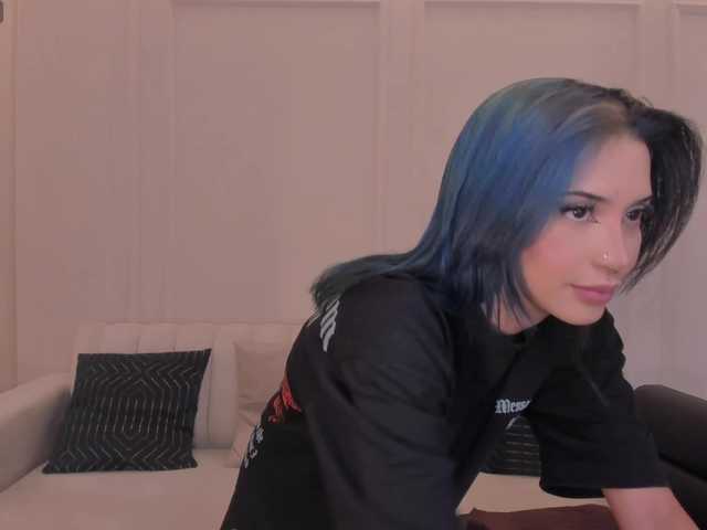KayraLanne's BongaCams show and profile