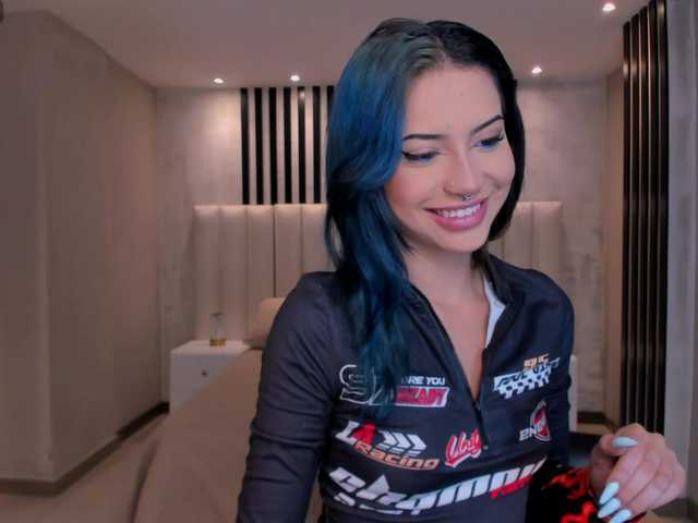 KayraLanne's BongaCams show and profile