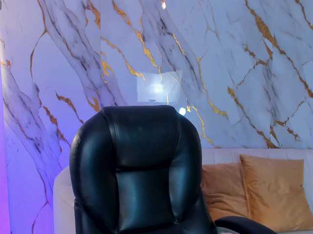 KayraLanne's BongaCams show and profile