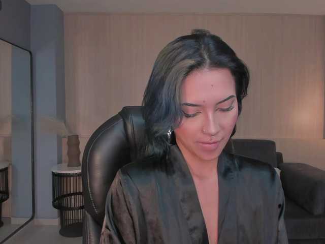 KayraLanne's BongaCams show and profile