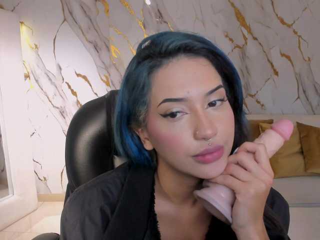 KayraLanne's BongaCams show and profile