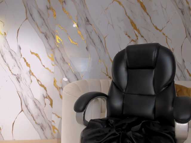 KayraLanne's BongaCams show and profile