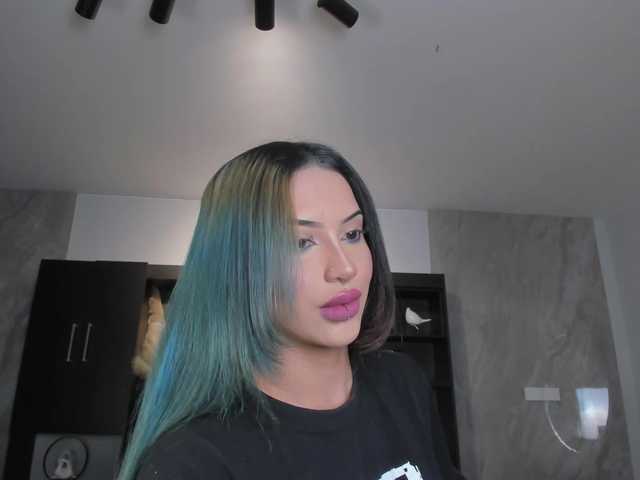 KayraLanne's BongaCams show and profile