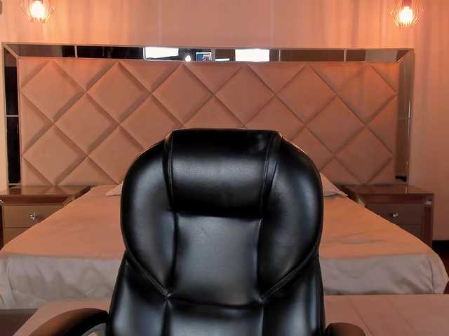 KayraLanne's BongaCams show and profile