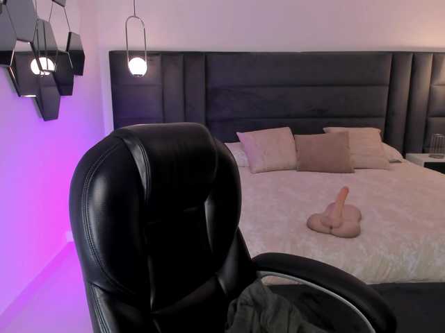 KayraLanne's BongaCams show and profile