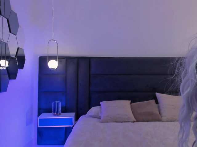 KayraLanne's BongaCams show and profile