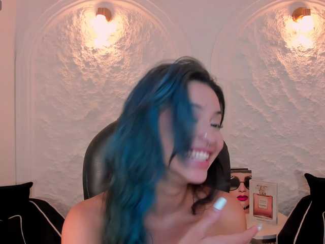 KayraLanne's BongaCams show and profile