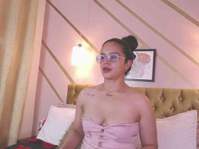 Coraliiine- Coraliiine-